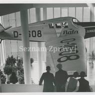 Letadlo Junkers, v jehož troskách zahynul Tomáš Baťa, snímek z roku 1938.