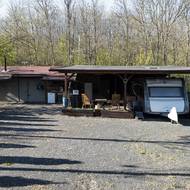 Zuzana Mrázová si pozemek se stavbami, které jsou v rozporu s platným územním plánem Bíliny, pořídila jako starostka města.