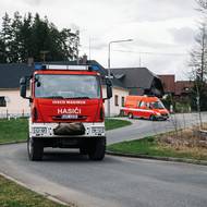 Pro něj si pak dojela místní jednotka dobrovolných hasičů.