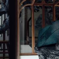 Kabelka z kůže Tyrannosaura rexe od The Organoid Company a Lab-Grown Leather Ltd.