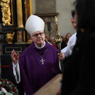 Podle něj měl Potměšil přátelskou duši. „Alespoň tak jsem ho vždy viděl, chápal, tak jsem ho znal. Nevzpomínám si, že by někdy byl smutný, že by měl výraz nešťastného člověka, už vůbec ne zoufalého,“ pronesl Jan Baxant.