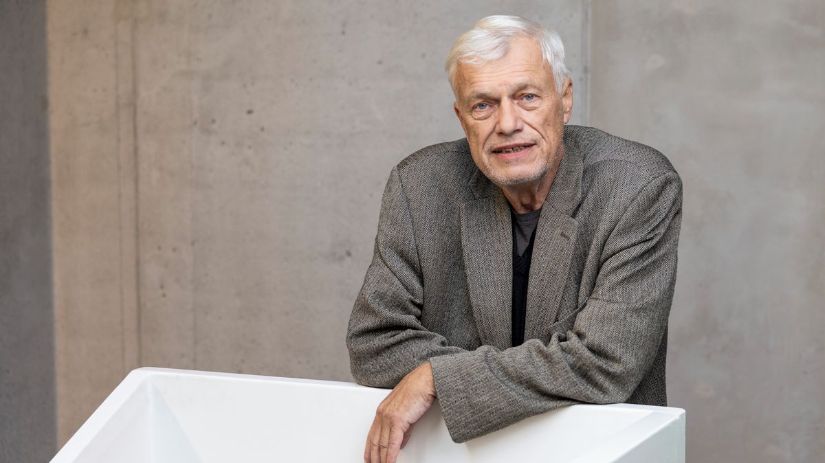 „Část mozku dnes vypínáme. A může nás to změnit.“ Neurochirurg Beneš varuje