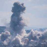 Libanonská vláda rozhodnutí Hizballáhu zaútočit na Izrael ihned odsoudila. 

(Týr, Libanon, 8. dubna.)