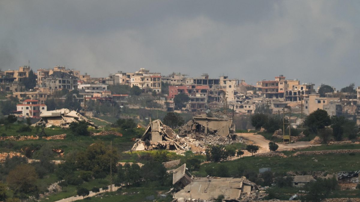 Izraelské útoky v Libanonu zabily nejméně šest lidí, Hizballáh úder vrací