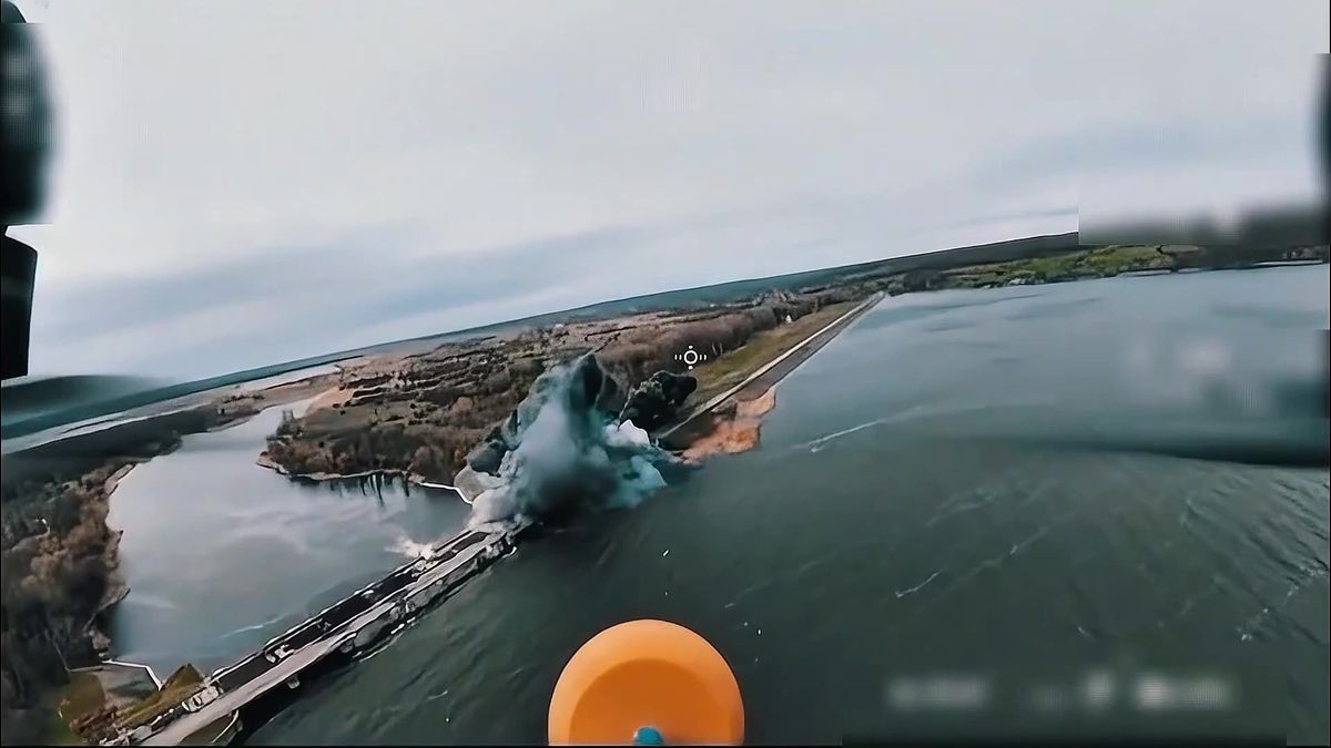 Video: Rusové zaútočili klouzavými bombami na přehradu v Charkovské oblasti
