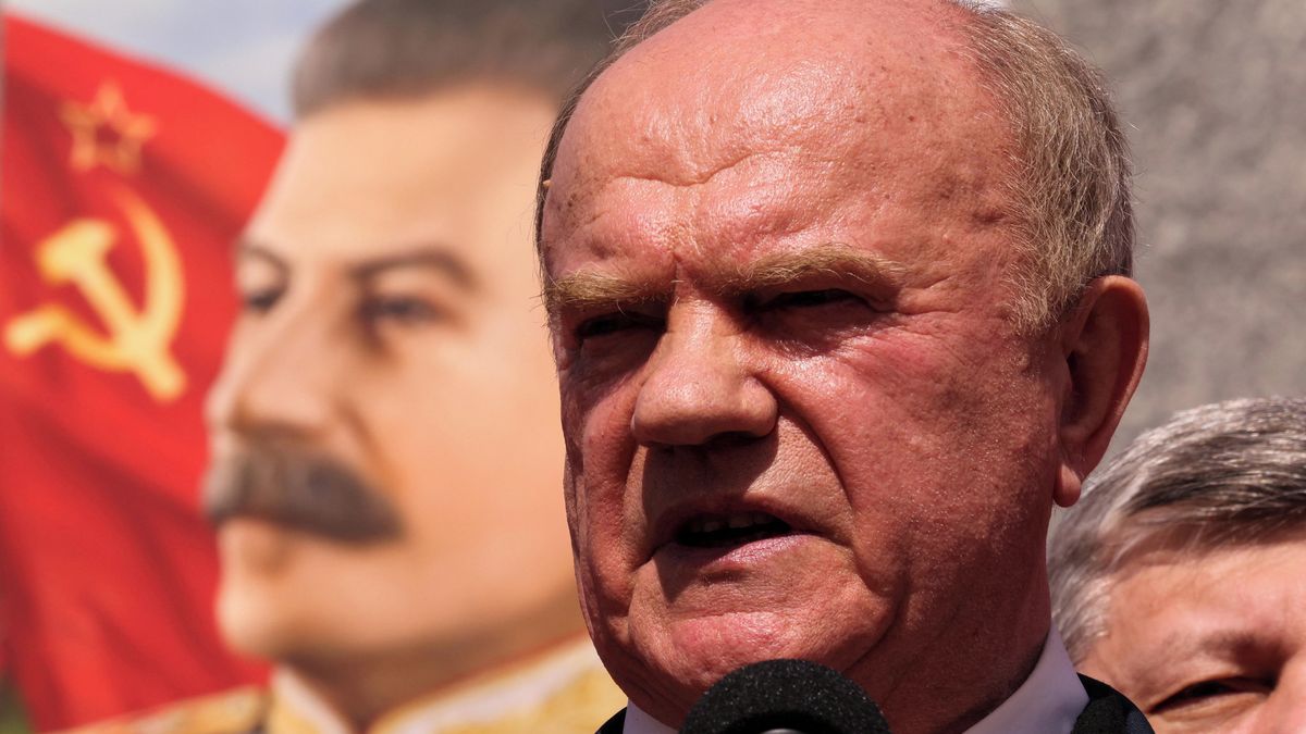 Neposloucháte nás, do podzimu čeká Rusko revoluce, varoval vládu šéf komunistů