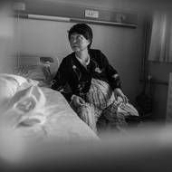 V kategorii Dlouhodobý projekt byl oceněn Wu Fang za dokument mapující mateřství v šedesátce. (Šedesátiletá Šeng Chaj-lin se v nemocnici v Che-fej připravuje na porod v sedmém měsíci těhotenství. Aby přivedla na svět své dvojčata, čelila bolestem, krvácení a dalším fyzickým útrapám. Che-fej, provincie An-chuej, Čína, 25. května 2010.)