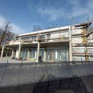 Cena nemocničního „bufetu“ má být 34,8 milionu korun bez DPH. Původní předpokládaná hodnota byla o deset milionů nižší. V dolním patře má být jídelna se zázemím, v horním kavárna.