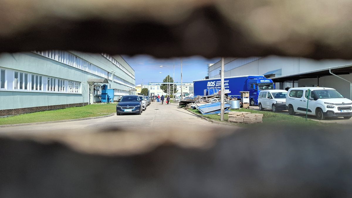 Ruské terče v Česku. Zjišťovali jsme, zda jsou výrobci dronů v bezpečí