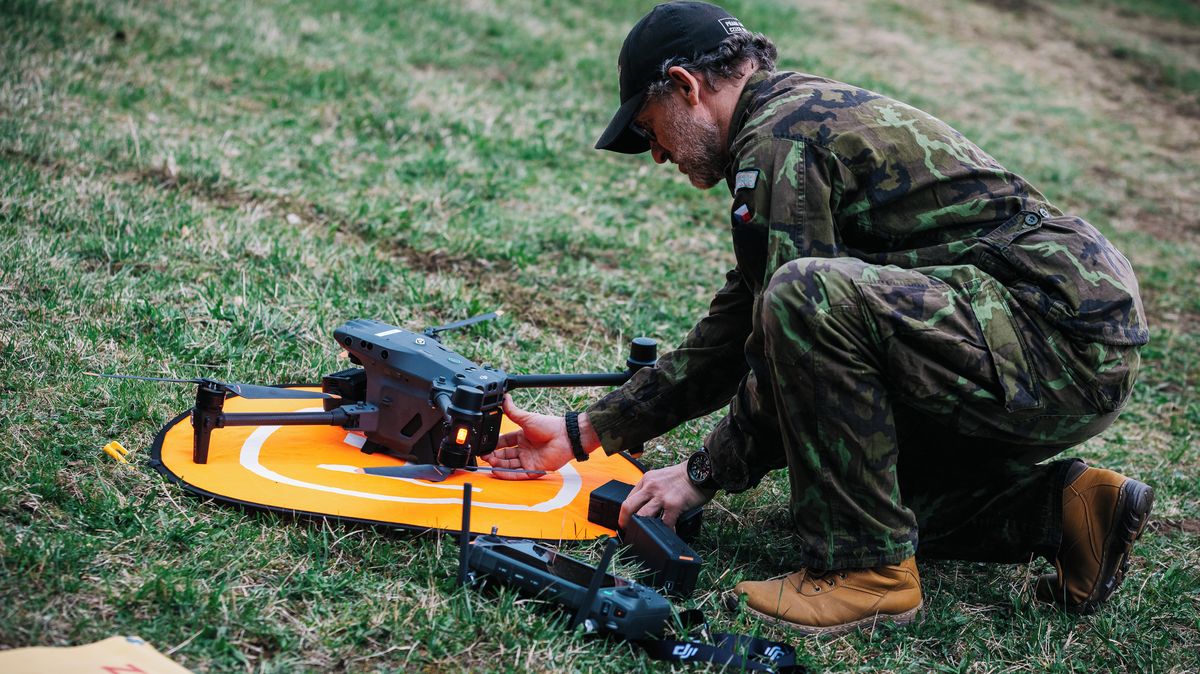 SIPRI: Globální vojenské výdaje vloni vzrostly o tři procenta, v Česku se snížily