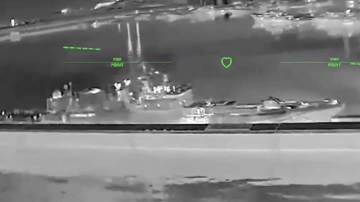 Video: Ukrajina hlásí zásah vlajkové lodi ruské Černomořské flotily