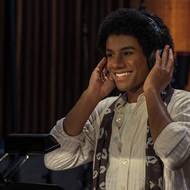 Jaafar Jackson v roli Michaela Jacksona.