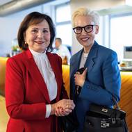 Majitelka pojišťovací společnosti Renomia Jiřina Nepalová (vlevo) a investorka a šéfka společnosti The Dress Barbora Snopková Haberová.