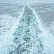 Dalšími častými důvody pro cestu na jih jsou práce či návštěva lékaře v hlavním městě Nuuku.