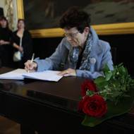 Ve 21 letech se stal velkou filmovou hvězdou díky hlavní roli naivního mladíka Martina, který naletí skupině veksláků, aby se následně stal jedním z nich, ve snímku Víta Olmera a Radka Johna Bony a klid.