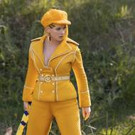 Jazzara Jaslyn jako Miss Valentine.