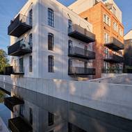 Žitný mlýn Boršov dnes. Náhon jako památka na historii.