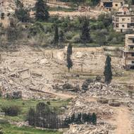 Americký prezident Donald Trump ve čtvrtek oznámil, že se Izrael a Libanon dohodly na 10denním příměří. Na své síti Truth Social šéf Bílého domu dodal, že klid zbraní začne pozdě večer SELČ. (Jižní Libanon, 15. dubna 2026.) 