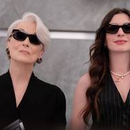 Na fotografii z filmu Ďábel nosí Pradu 2, který od čtvrtka promítají kina, jsou Meryl Streep jako Miranda a Anne Hathaway v roli Andy.