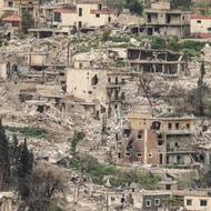 Libanon a Izrael zatím na ohlášení oficiálně nereagovaly. Podle agentury Reuters ale byl naléhavě svolán izraelský bezpečnostní kabinet, aby příměří projednal. (Zničené budovy na jihu Libanonu, 15. dubna 2026.)