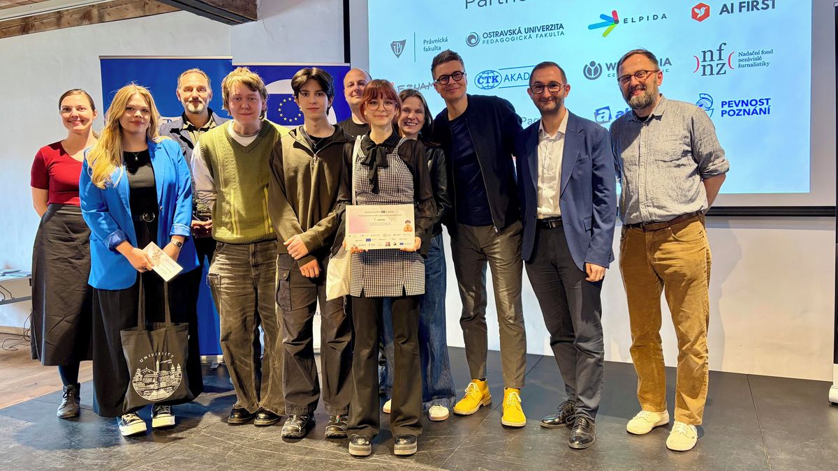 Soutěž digitálních dovedností DemocraTICon vyhráli studenti plzeňské Nerudovky