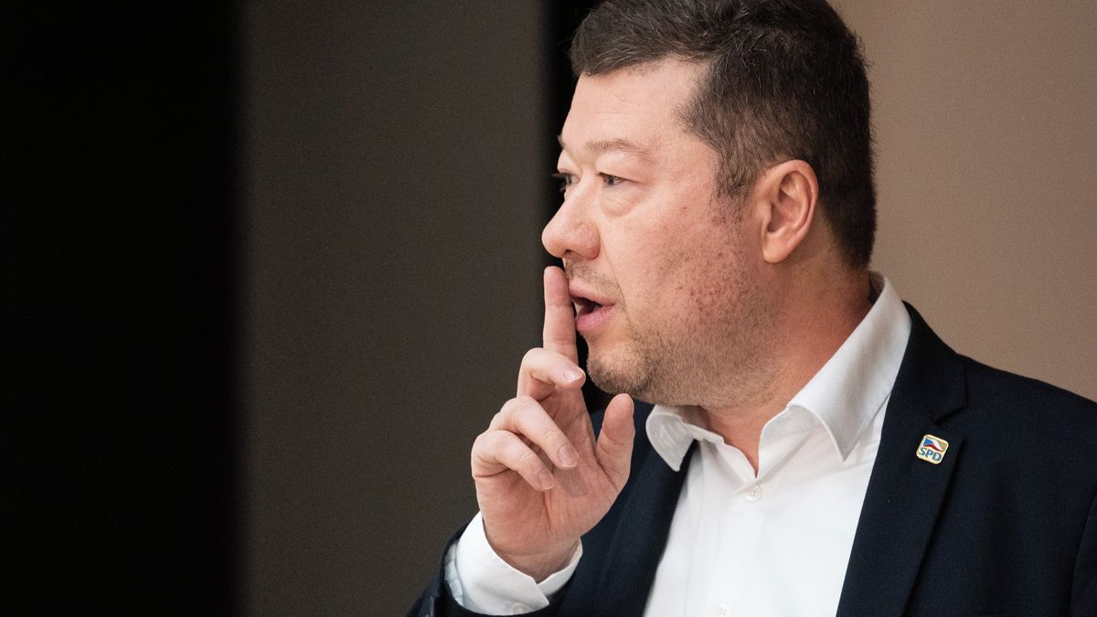 „Připravoval jsem se tři dny,“ řekl Okamura k nočnímu rušení poplatků