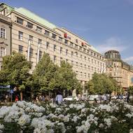 Bývalá Poštovní spořitelna.