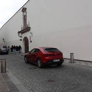 Sloupky na Malé Straně.