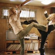 Uma Thurman jako Nevěsta a Daryl Hannah v roli Elle Driver.