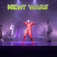 Kostýmy vytvořila Adriana Černá a pohybovou spolupráci zajistili Ondřej Jiráček s Markem Kristiánem Hochmanem.