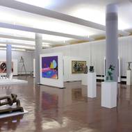 Expozice krajské galerie ve třetím podlaží v roce 2008.