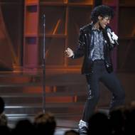 Jaafar Jackson v roli Michaela Jacksona.