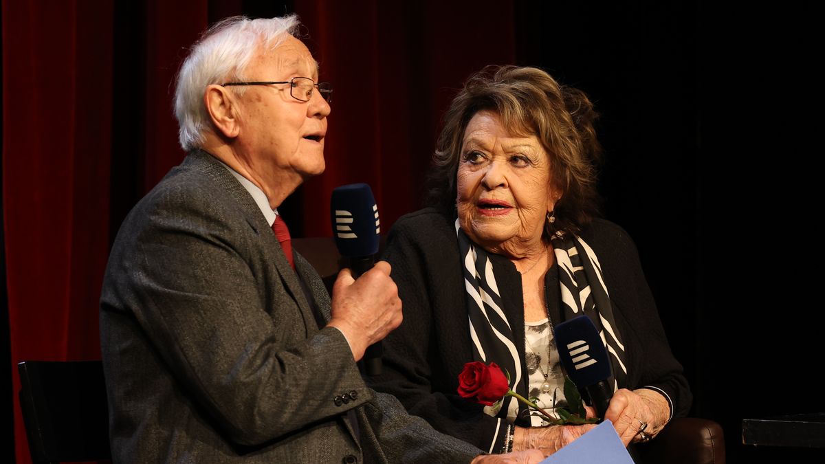 Jubileum královny českého herectví. Bohdalové tleskal zaplněný sál i Depardieu