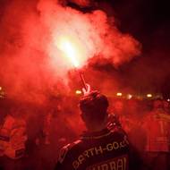 Fanoušci Pardubic si užívali pocit, že jejich tým vyhrál v Třinci 5:4 v prodloužení a vyhrál extraligu.