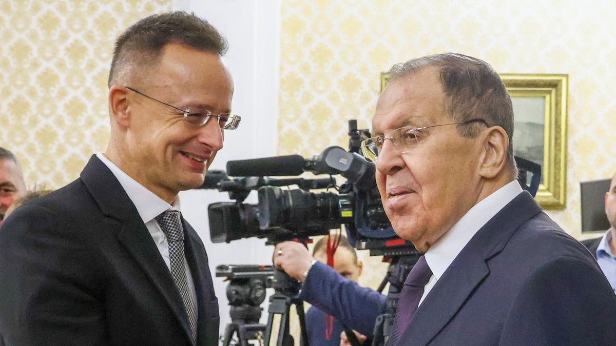 „Haló, Sergeji.“ Nahrávka Orbánova ministra ukázala trhliny v základech EU