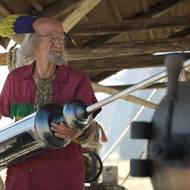 Clive Russell jako Crocus.