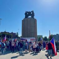 Dorazily necelé dvě stovky lidí.