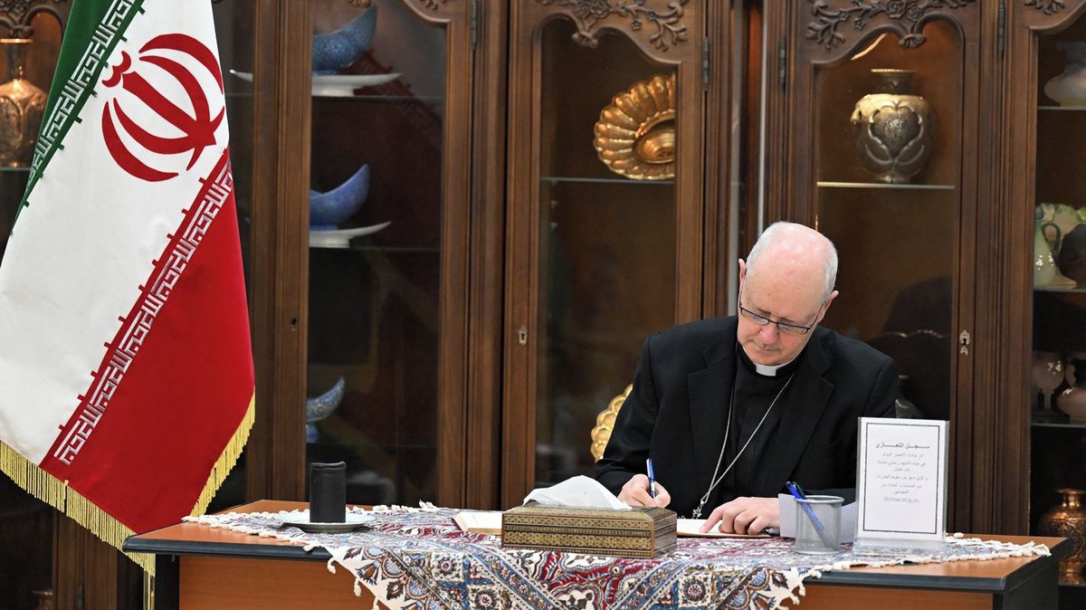 Novým apoštolským nunciem v Česku se stal irský arcibiskup Nugent