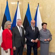 Zleva Eva Pavlová, Petr Pavel a estonský prezidentský pár Alar Karis a Sirje Karisová.