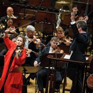 Rakouská houslistka moldavského původu Patricia Kopatchinskaja se po roce vrátila na festival Pražské jaro.