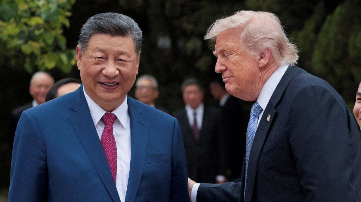 Nechá Trump Tchaj-wan na pospas? Nervozita roste a v centru dění jsou zbraně