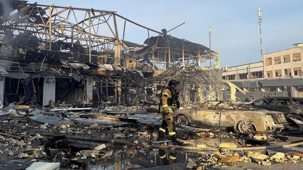Ruské útoky na Záporoží a Kramatorsk zabily 17 lidí, uvádí ukrajinské úřady