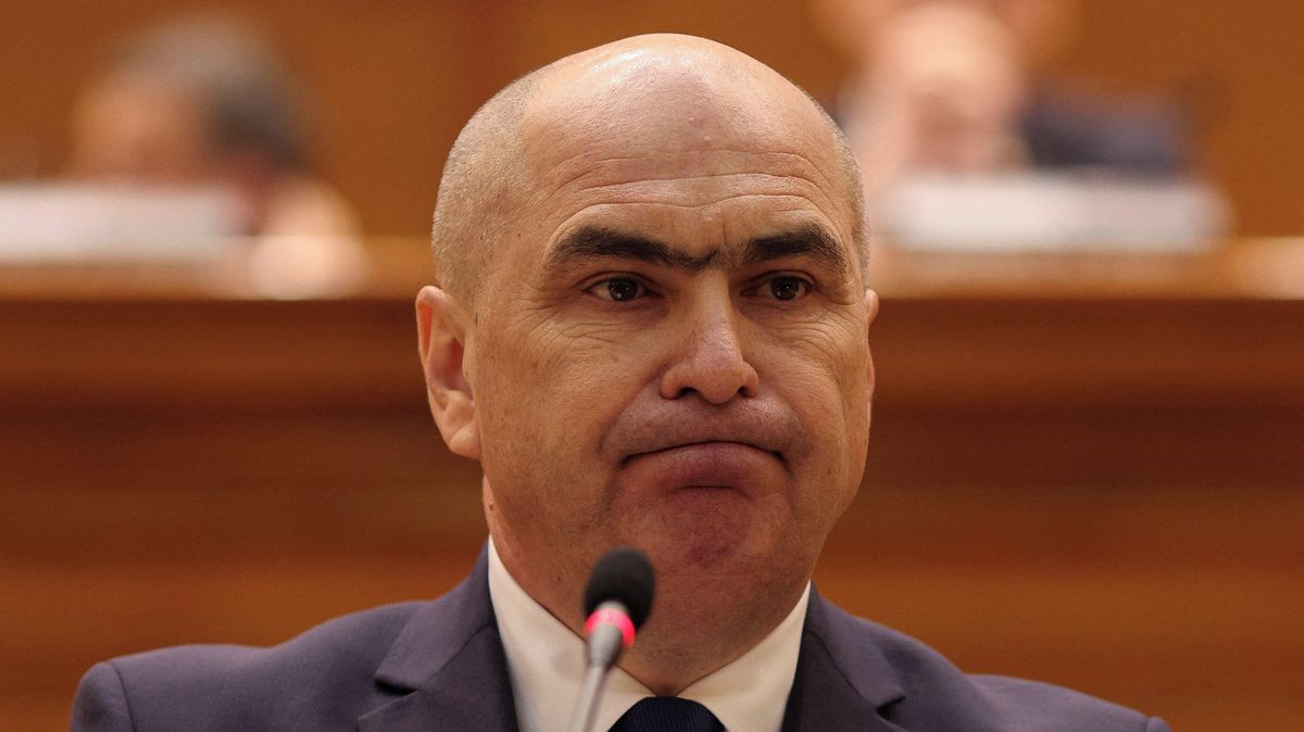 Rumunský parlament vyjádřil nedůvěru vládě, zemi čekají složitá jednání o nové