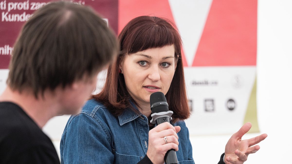 Obrazem: Tučková, Wollner, Fíla či Matějčková. Začal veletrh Svět knihy