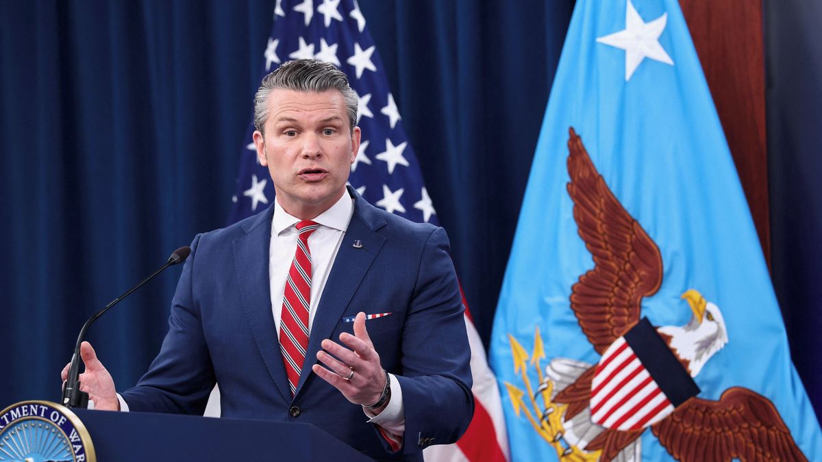„Neusilujeme o boj,“ příměří s Íránem podle amerického ministra trvá