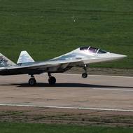 Je vybaven moderní avionikou a technologií stealth, ztěžující zaznamenání stroje radary.