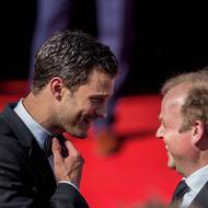 Jamie Dornan a Toby Jones, hvězdy ročníku 2016. Dornan byl tehdy čerstvě známý díky hitu Padesát odstínů šedi a filmu Anthropoid, kde ztvárnil parašutistu Jana Kubiše.