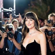 „Na tomhle festivalu se mi líbí, přestože jsem tady teprve čtyřiadvacet hodin,“ svěřila se v roce 2025 herečka Dakota Johnson. Přivezla dva filmy: Dokonalou shodu a Splitsville.