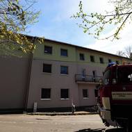 Hasiči se snaží ochránit Domov Potoky