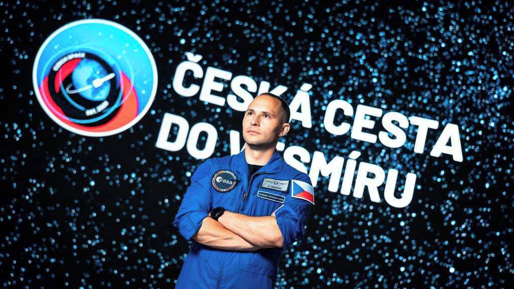 Budoucí český astronaut Svoboda skončil základní výcvik pro misi ve vesmíru